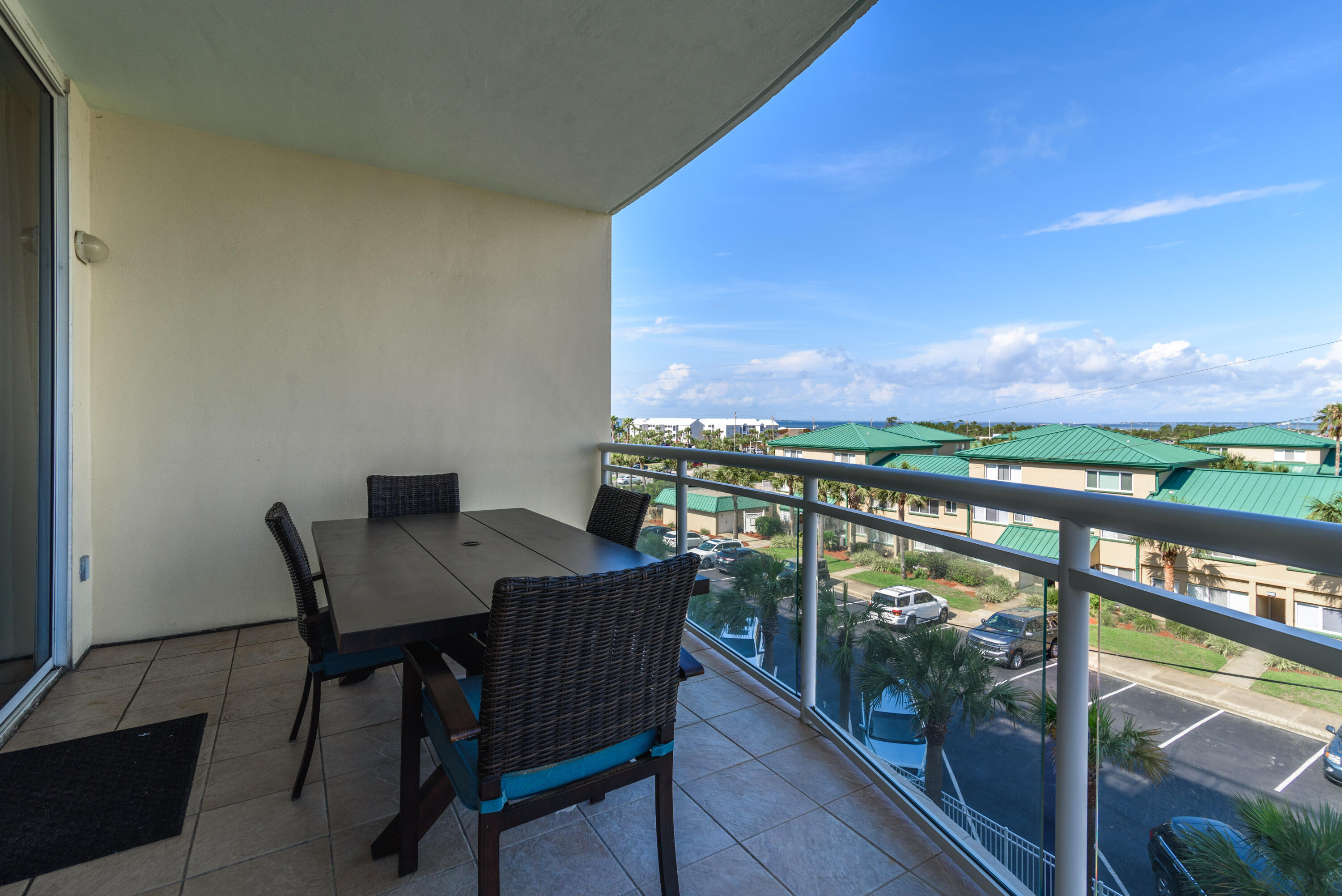 DESTIN WEST GULFSIDE VILLAS - Residential