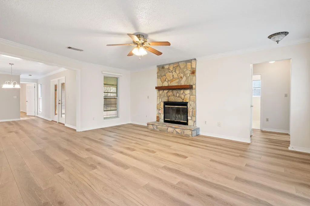 Niceville, Florida 32578, United States, 3 Bedrooms Bedrooms, ,2 BathroomsBathrooms,Residential,Pending,7988