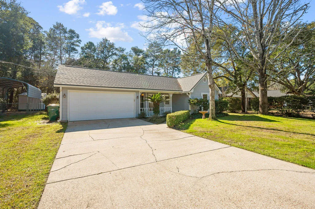 Niceville, Florida 32578, United States, 3 Bedrooms Bedrooms, ,2 BathroomsBathrooms,Residential,Pending,7988