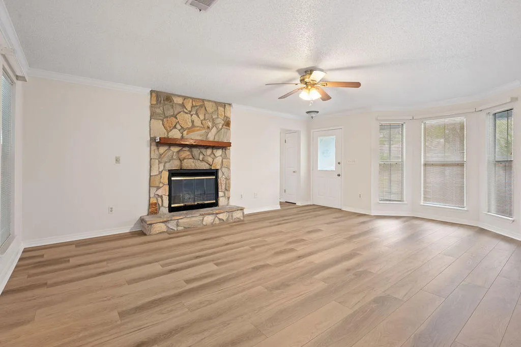 Niceville, Florida 32578, United States, 3 Bedrooms Bedrooms, ,2 BathroomsBathrooms,Residential,Pending,7988