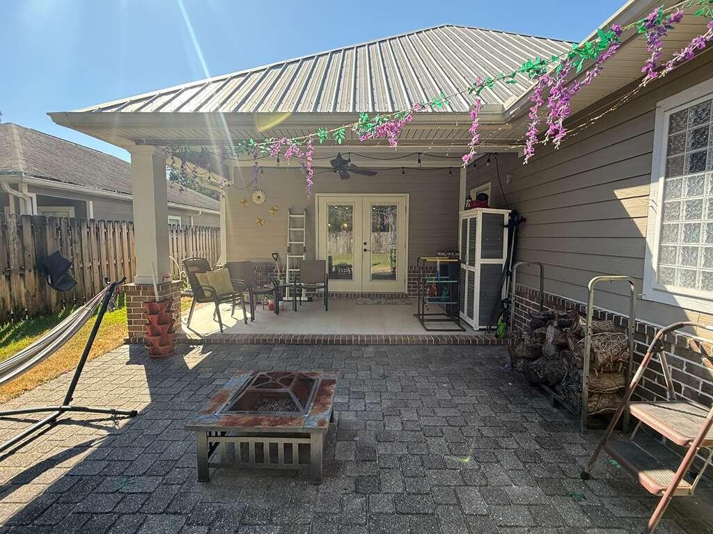 VALPARAISO PINECREST 5 - Residential Lease