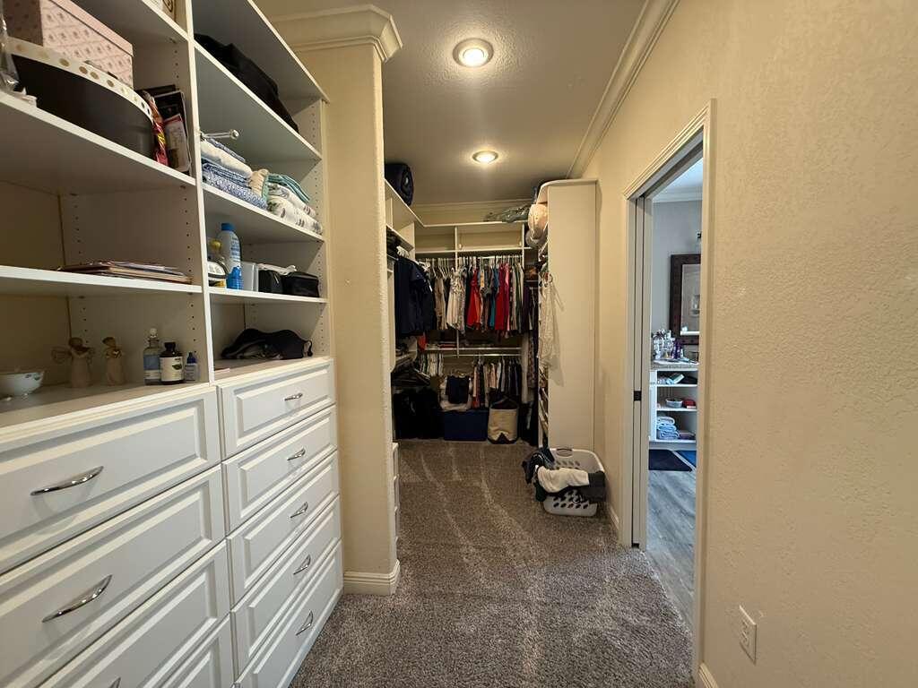 VALPARAISO PINECREST 5 - Residential Lease