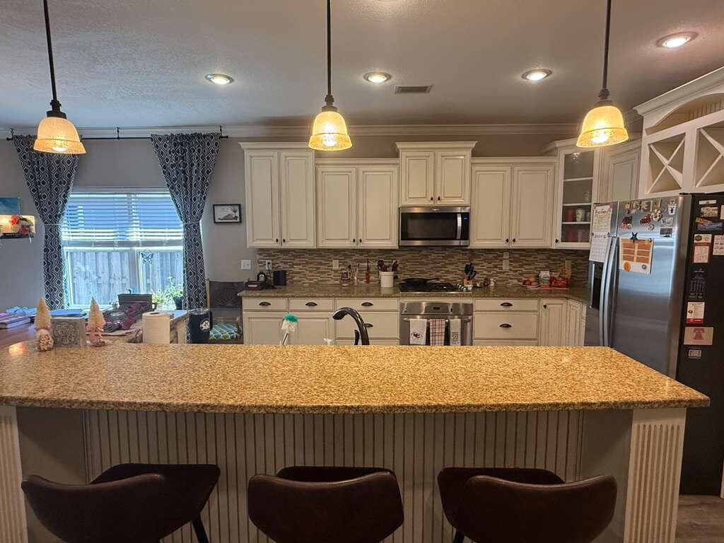 VALPARAISO PINECREST 5 - Residential Lease