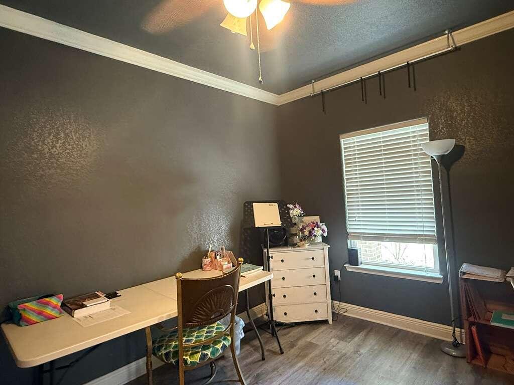 VALPARAISO PINECREST 5 - Residential Lease