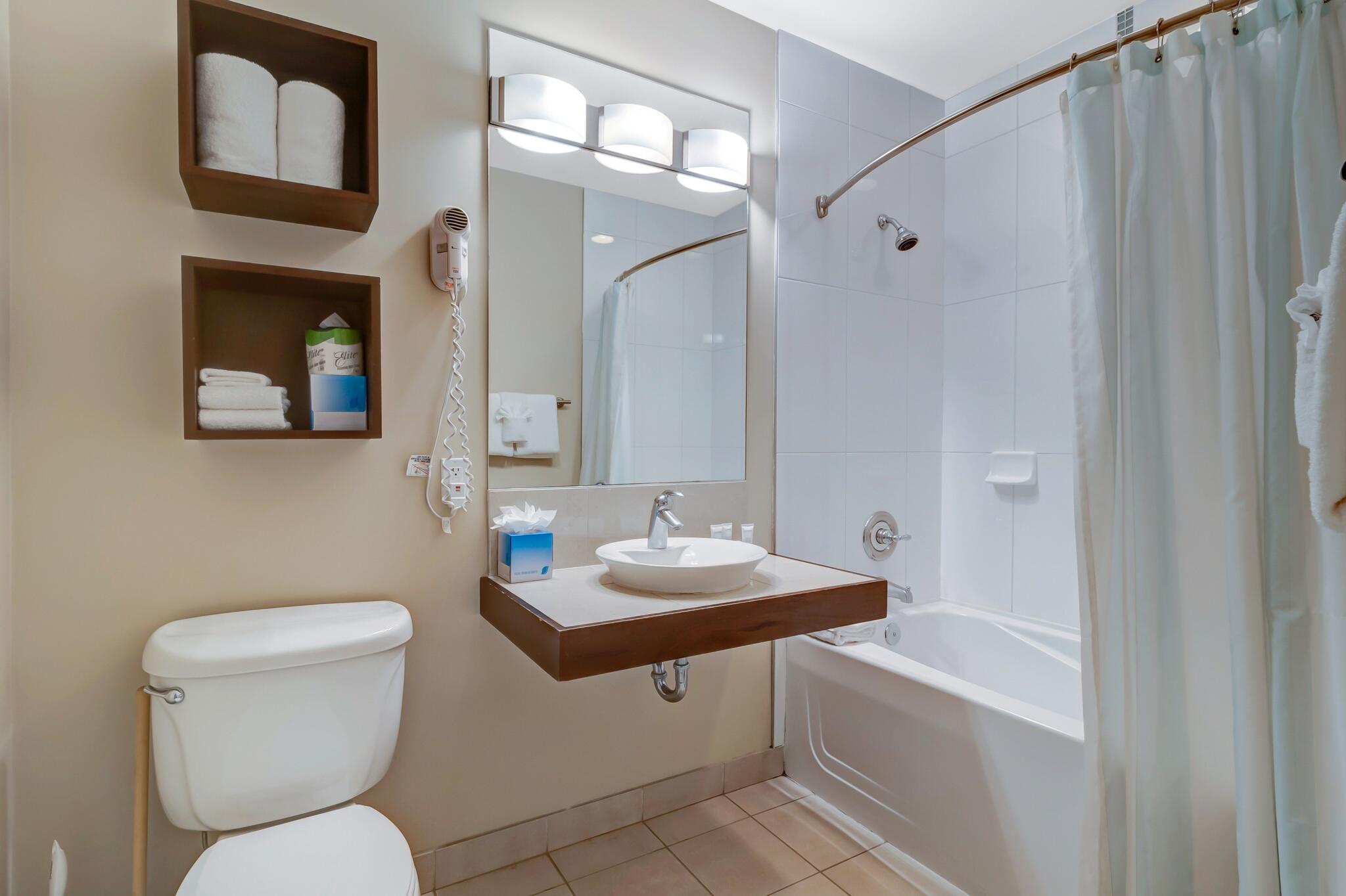 BAHIA CONDO - Residential