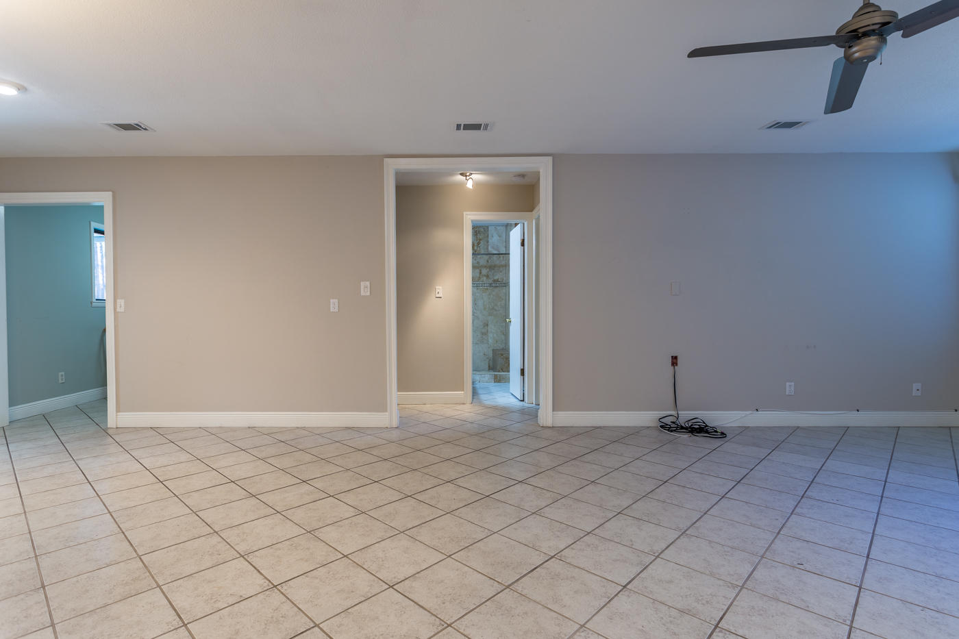 BAY BRIDGE LANDING - Residential Lease