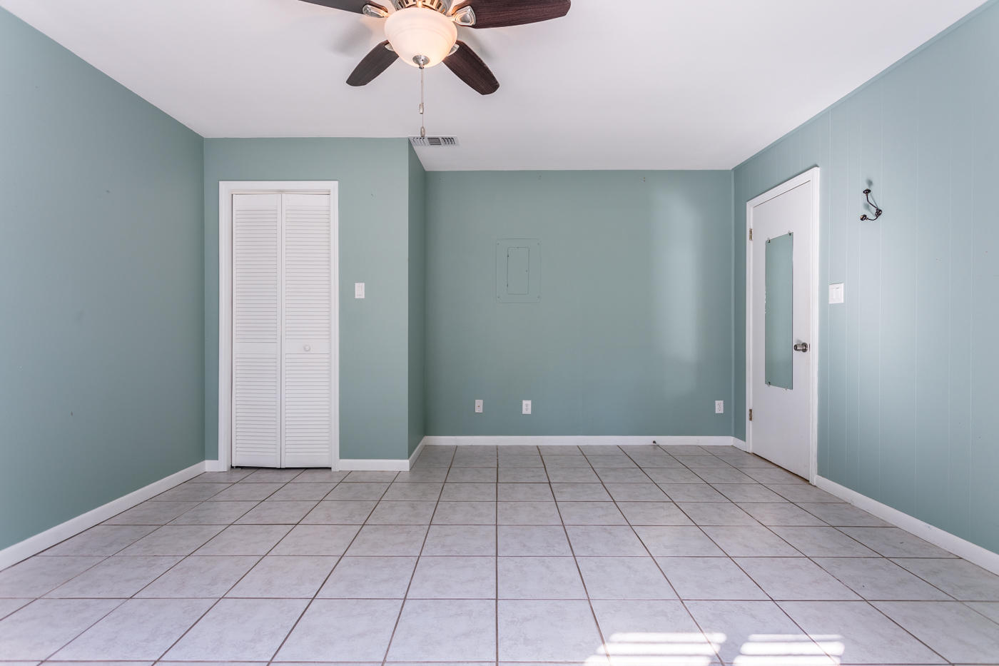 BAY BRIDGE LANDING - Residential Lease