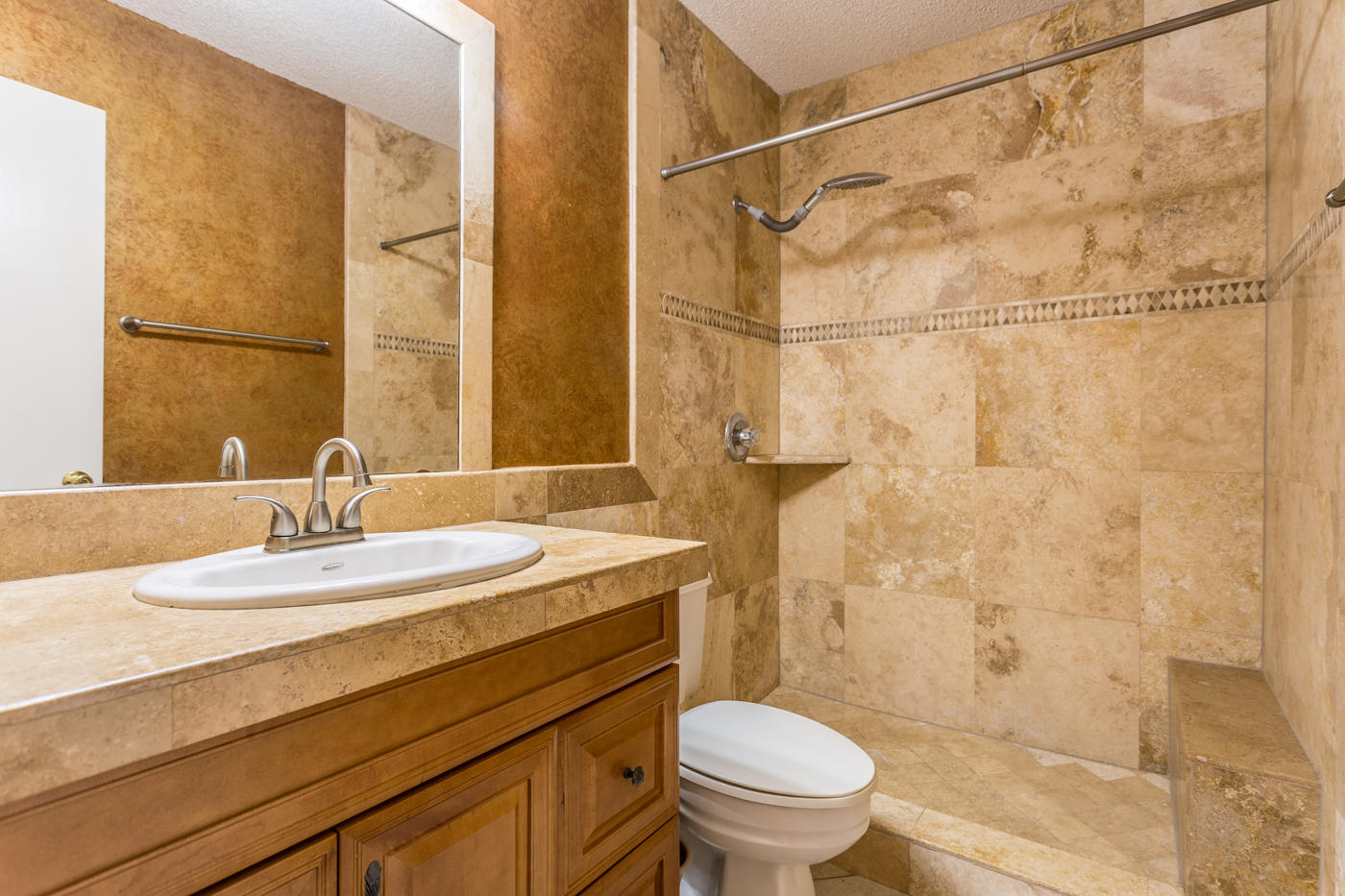 BAY BRIDGE LANDING - Residential Lease