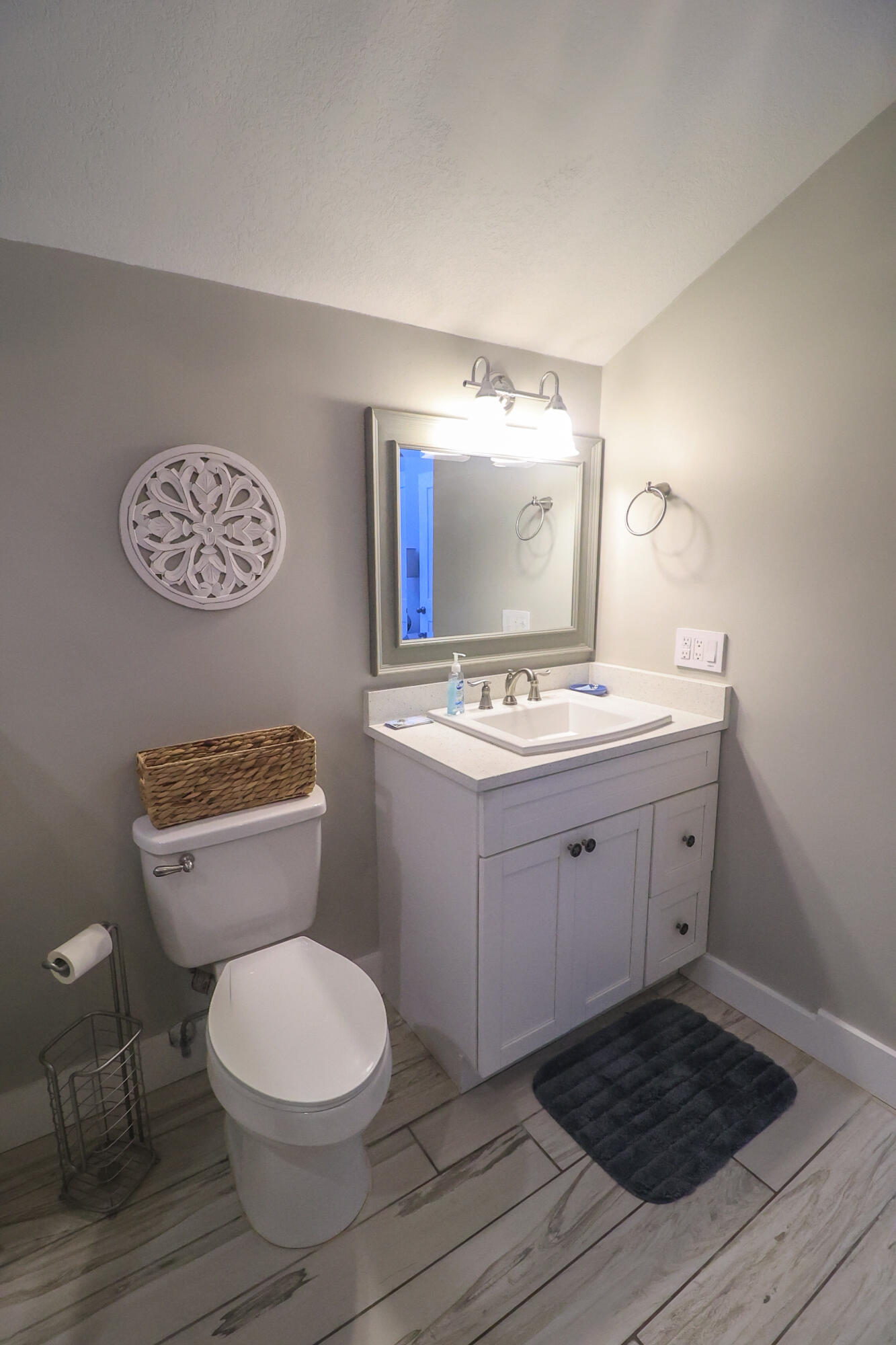 MISTRAL CONDO - Residential