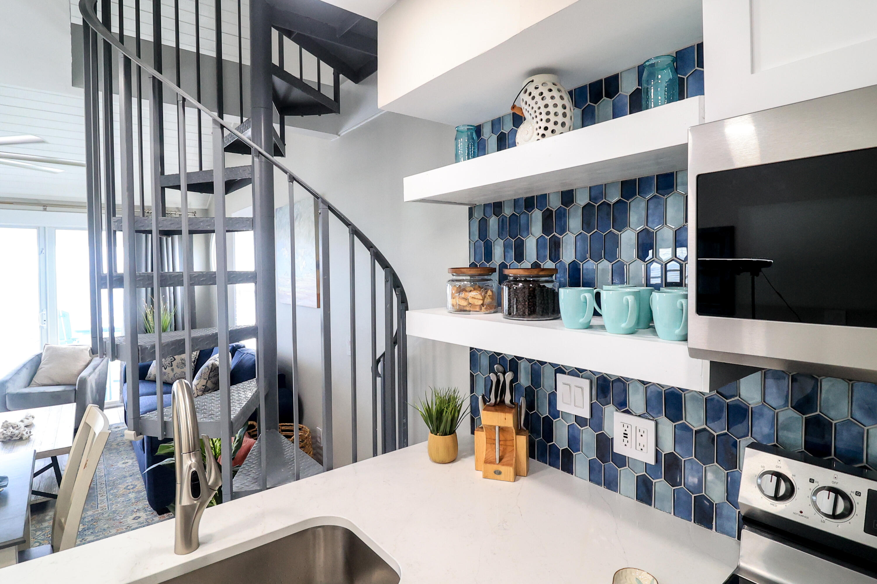 MISTRAL CONDO - Residential