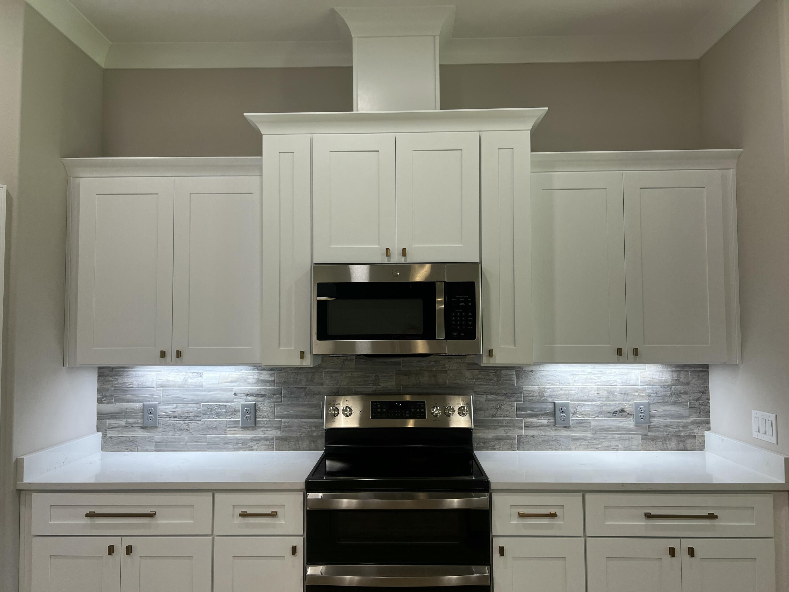 HOLLEY BY THE SEA - Residential