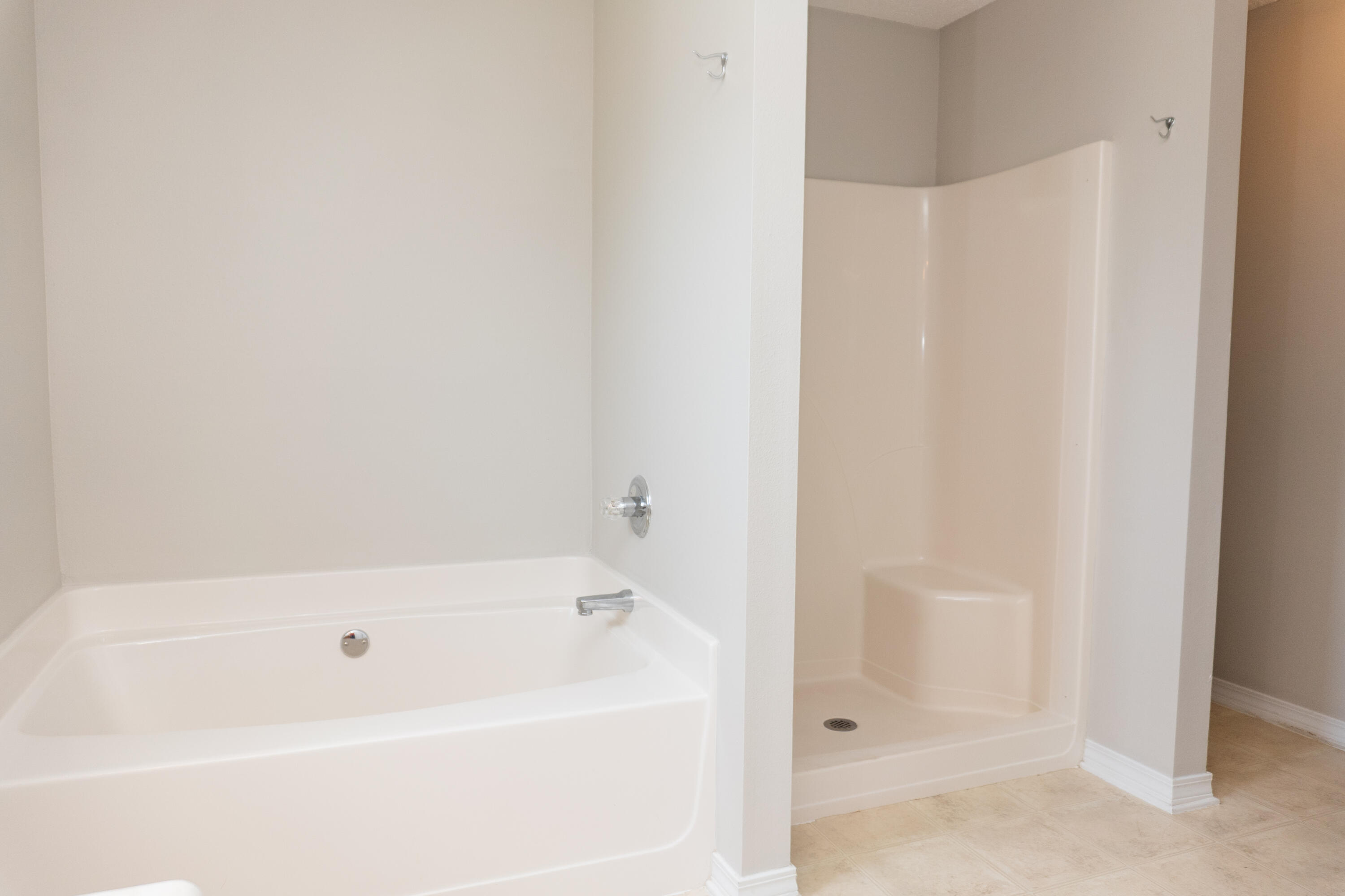 WESTVIEW ESTATES PH 5 - Residential Lease