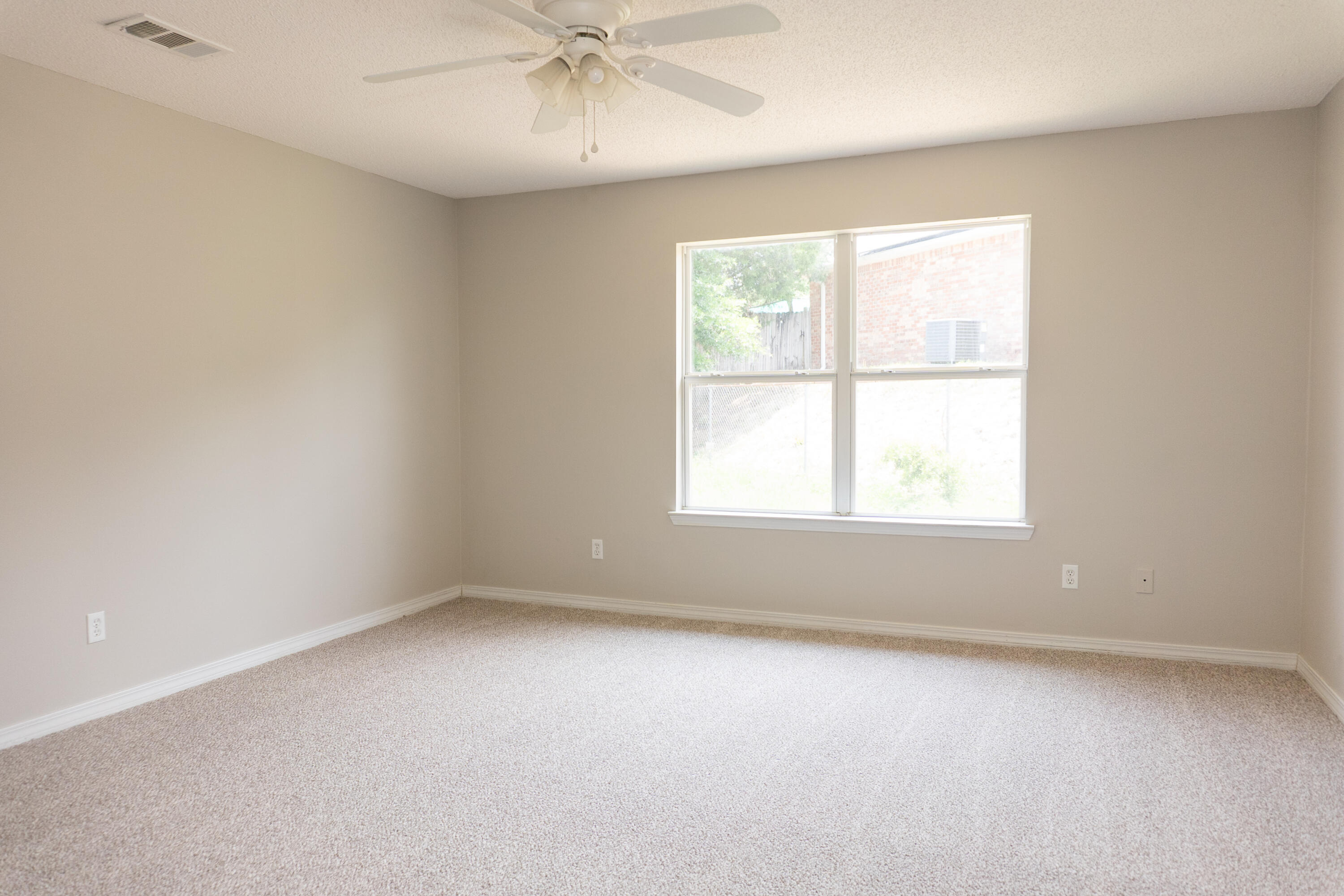 WESTVIEW ESTATES PH 5 - Residential Lease