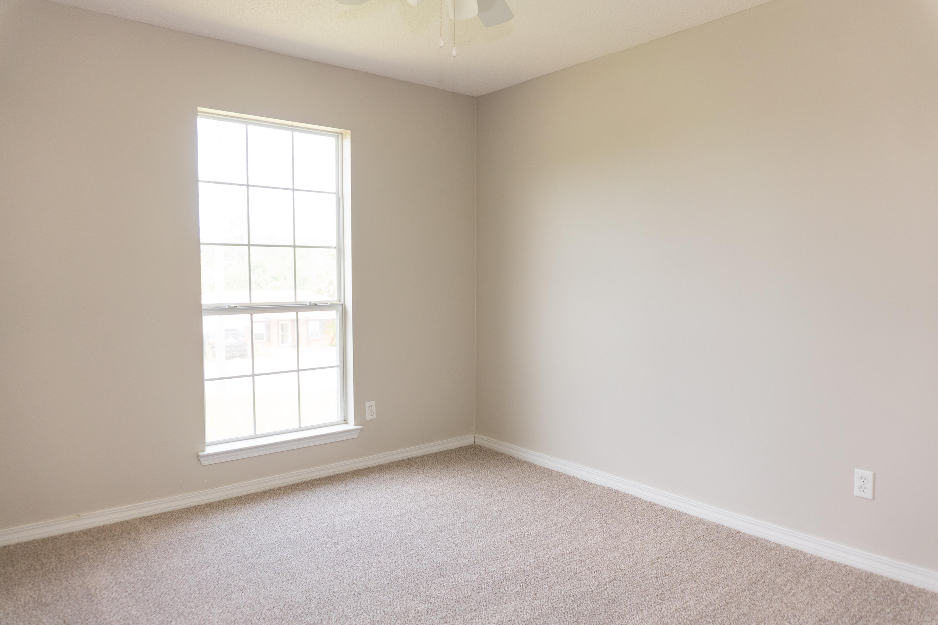 WESTVIEW ESTATES PH 5 - Residential Lease