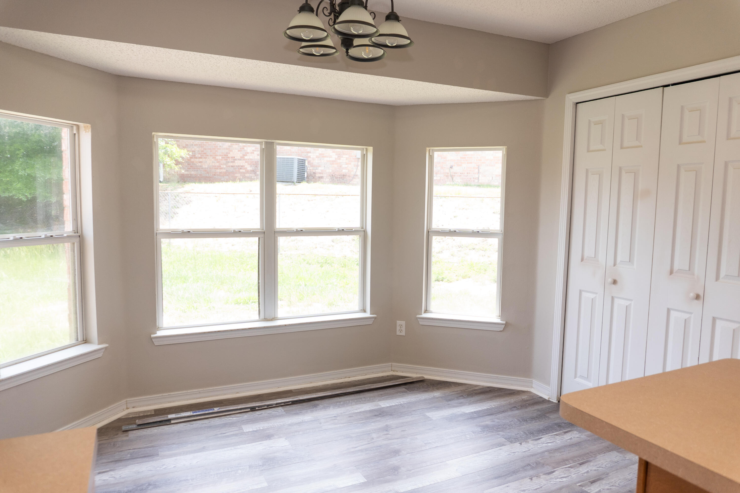 WESTVIEW ESTATES PH 5 - Residential Lease