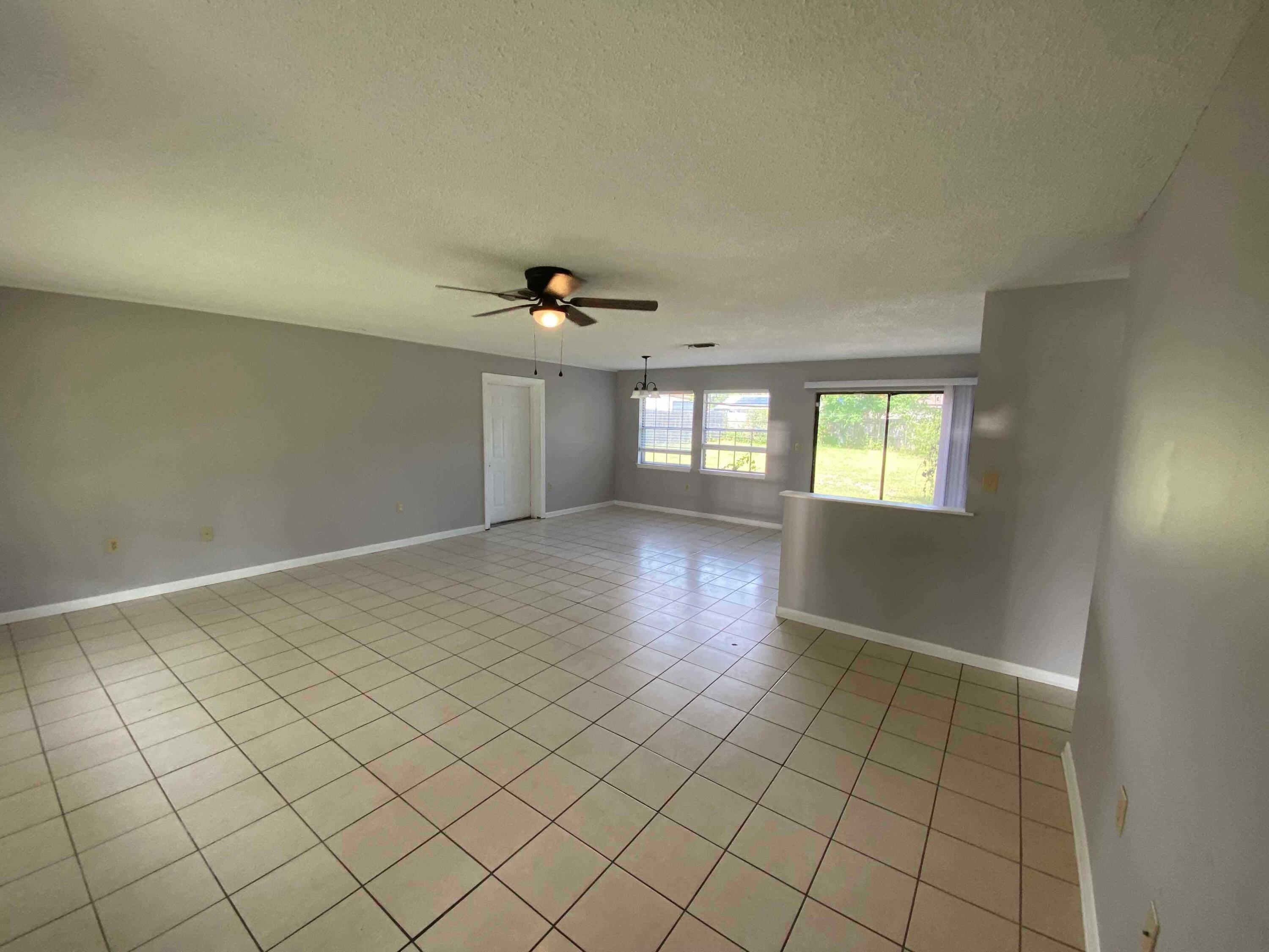 WYNNEHAVEN BEACH ESTATES 1ST ADDN - Residential Lease