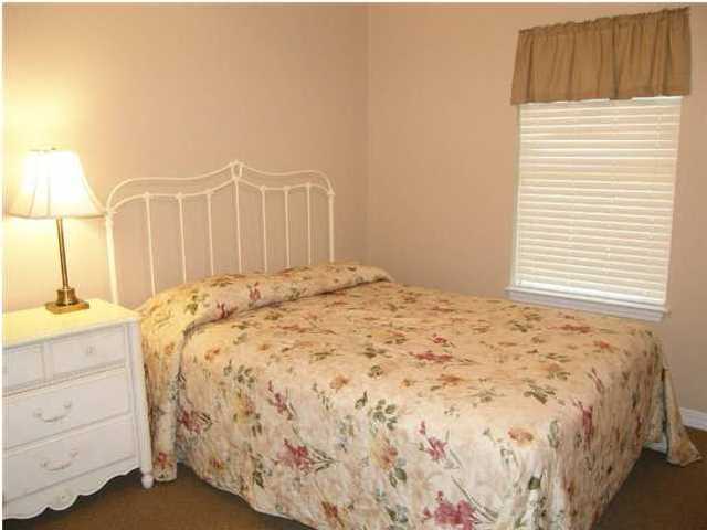 MARAVILLA COTTAGES - Residential Lease