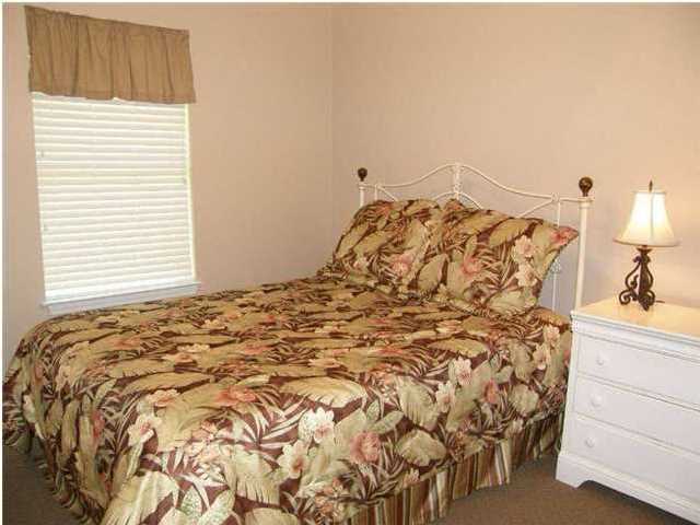 MARAVILLA COTTAGES - Residential Lease