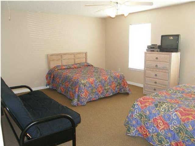 MARAVILLA COTTAGES - Residential Lease