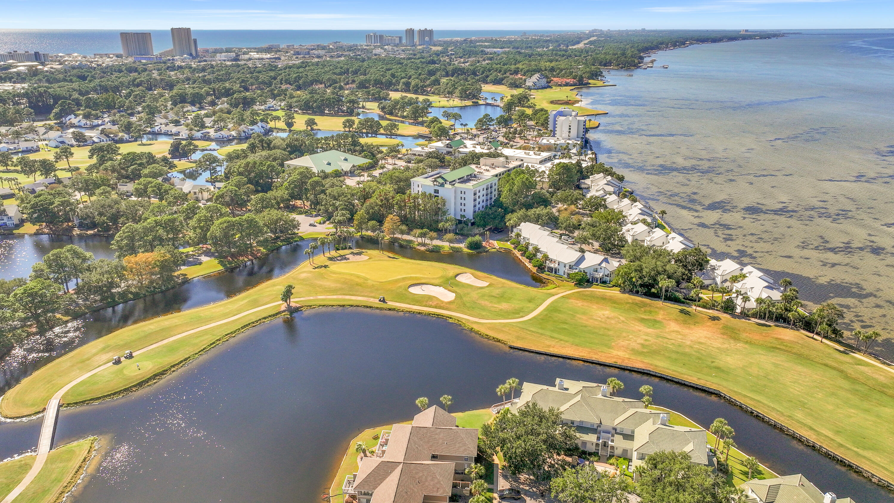 HARBOUR POINT CONDO - Residential