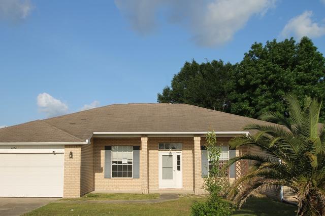 Real Estate Owned REO. South of I-10 all brick home with level lot and 4 bedrooms, 3 full baths with screened in-ground pool. Family room with wood burning fireplace and a den. Formal dining room, large kitchen granite counter tops, very large kitchen, island and pantry. Tri-split bedroom plan with private master suite with garden tub, separate shower, and his and her walk in closets. Second bedroom wing has two large bedrooms and a full bathroom and third bedroom wing has a fourth bedroom with the 3rd full bath perfect for your guests. Sprinkler system, call to take a look at 424 Mara Dr today.