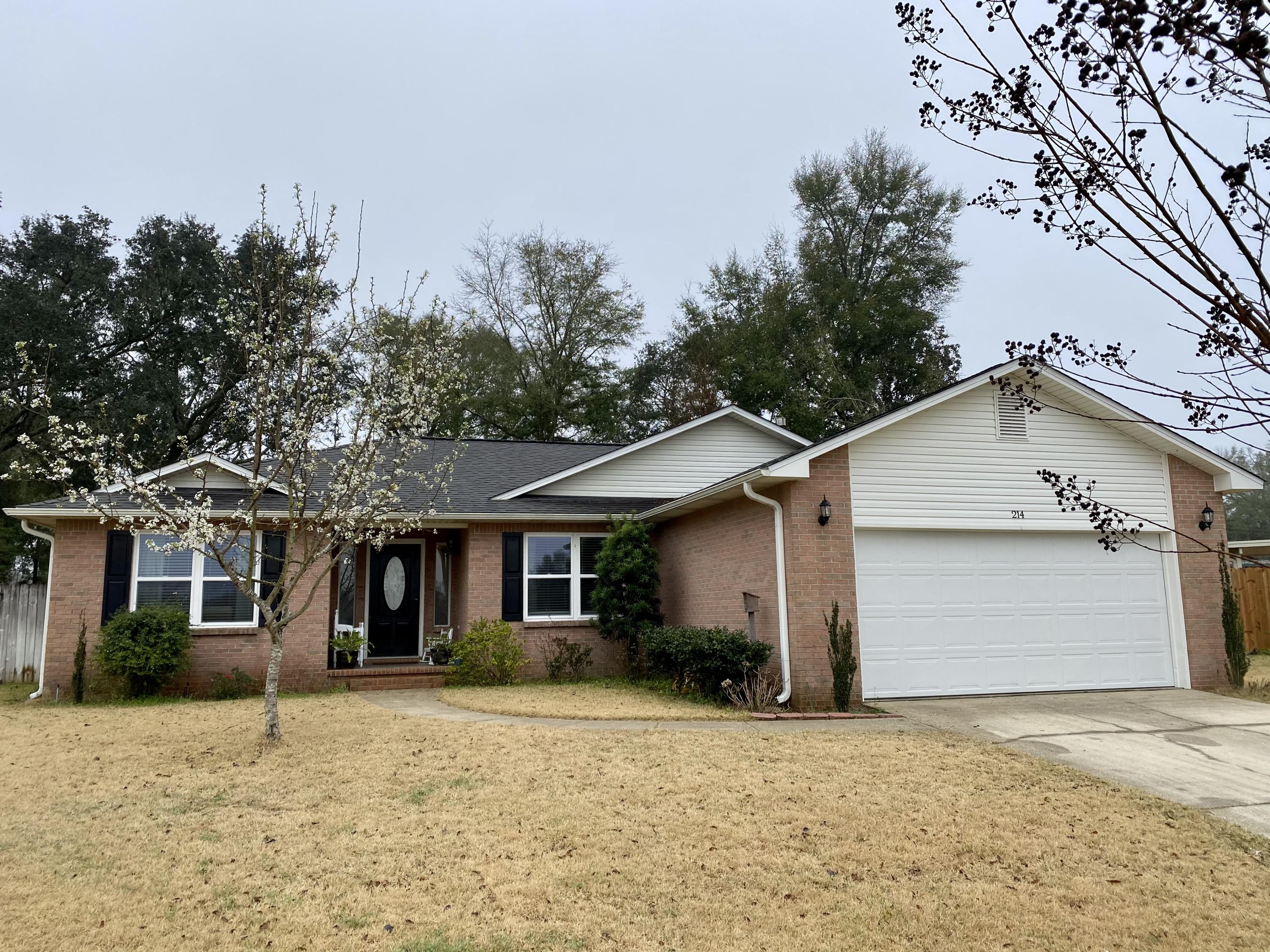 Looking for a great newer home in the heart of Niceville, this home is located at the end of a cul-de-sac in Fairwood subdivision. This beautiful home has been updated and has a great well designed floor plan with split bedrooms. Large privacy fenced backyard, inside laundry room, master bath with a soaking tub and a separate tiled shower, oversized master closet. The kitchen has plenty of counter space, beautiful white cabinets, granite countertops and stainless steel appliances. Practical items, Roof is a 2010 architectural shingle, Hot water heater is 2013 and HVAC is 2010.