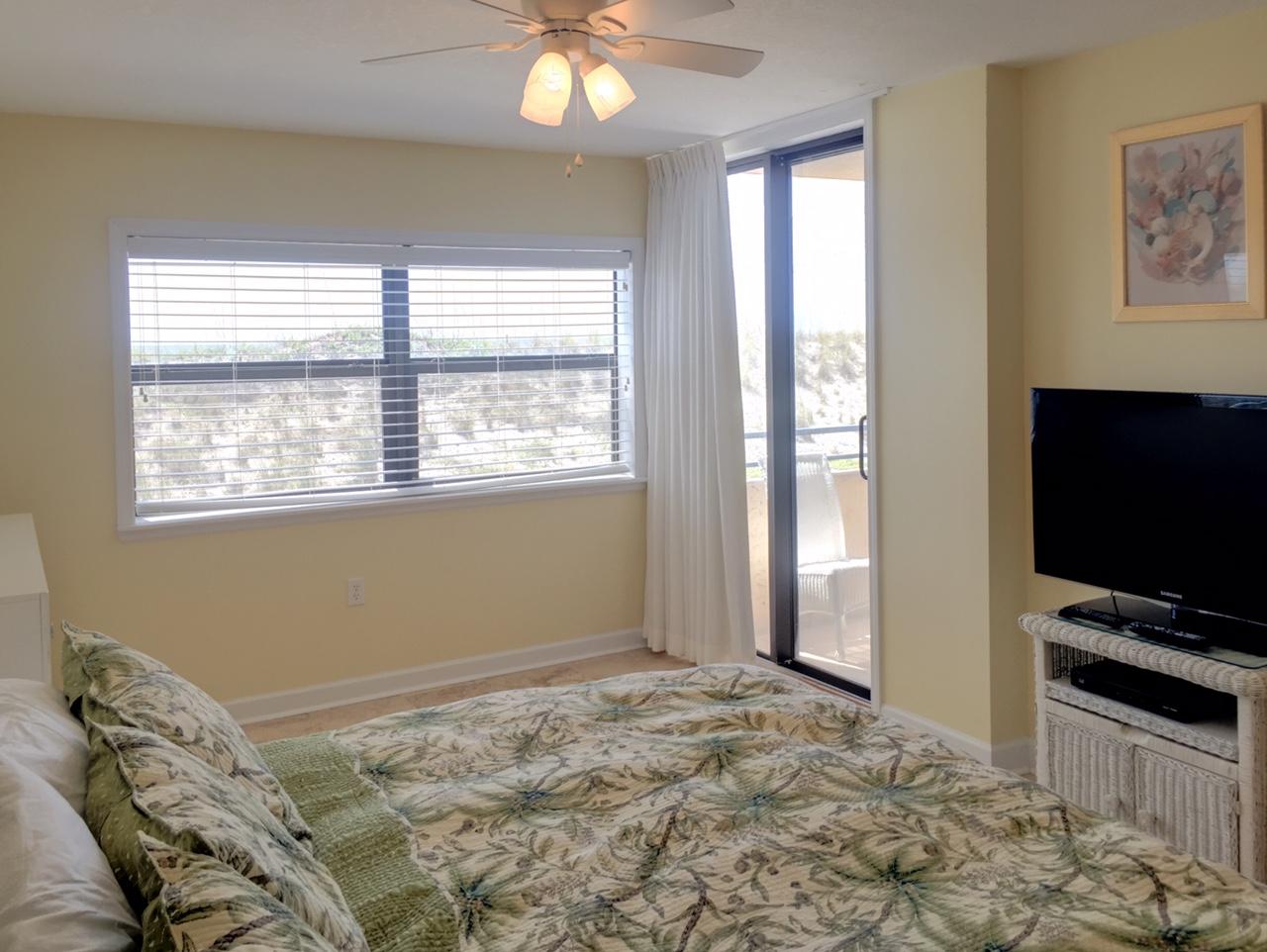 Nautilus Condominiums - Residential