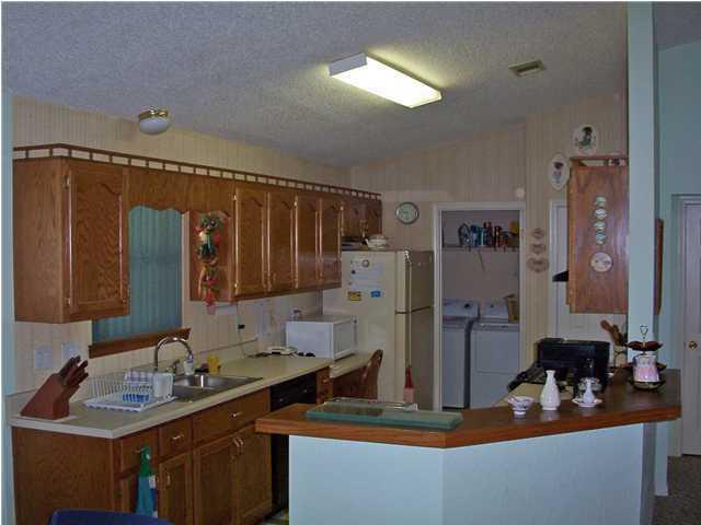 COUNTRYVIEW ESTATES, Lot 6, Block 2. - Residential