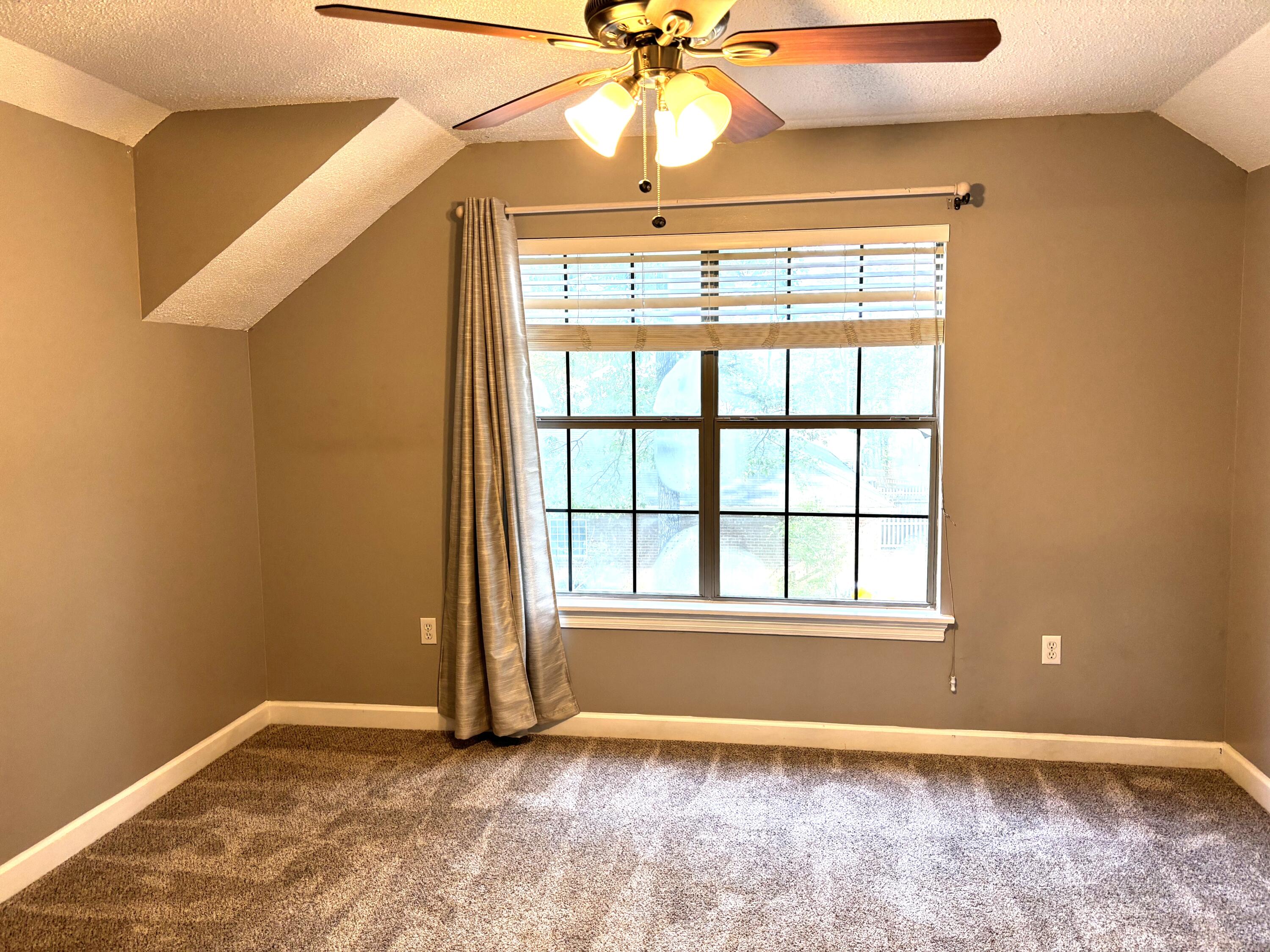 SILVER OAKS PH 1 - Residential