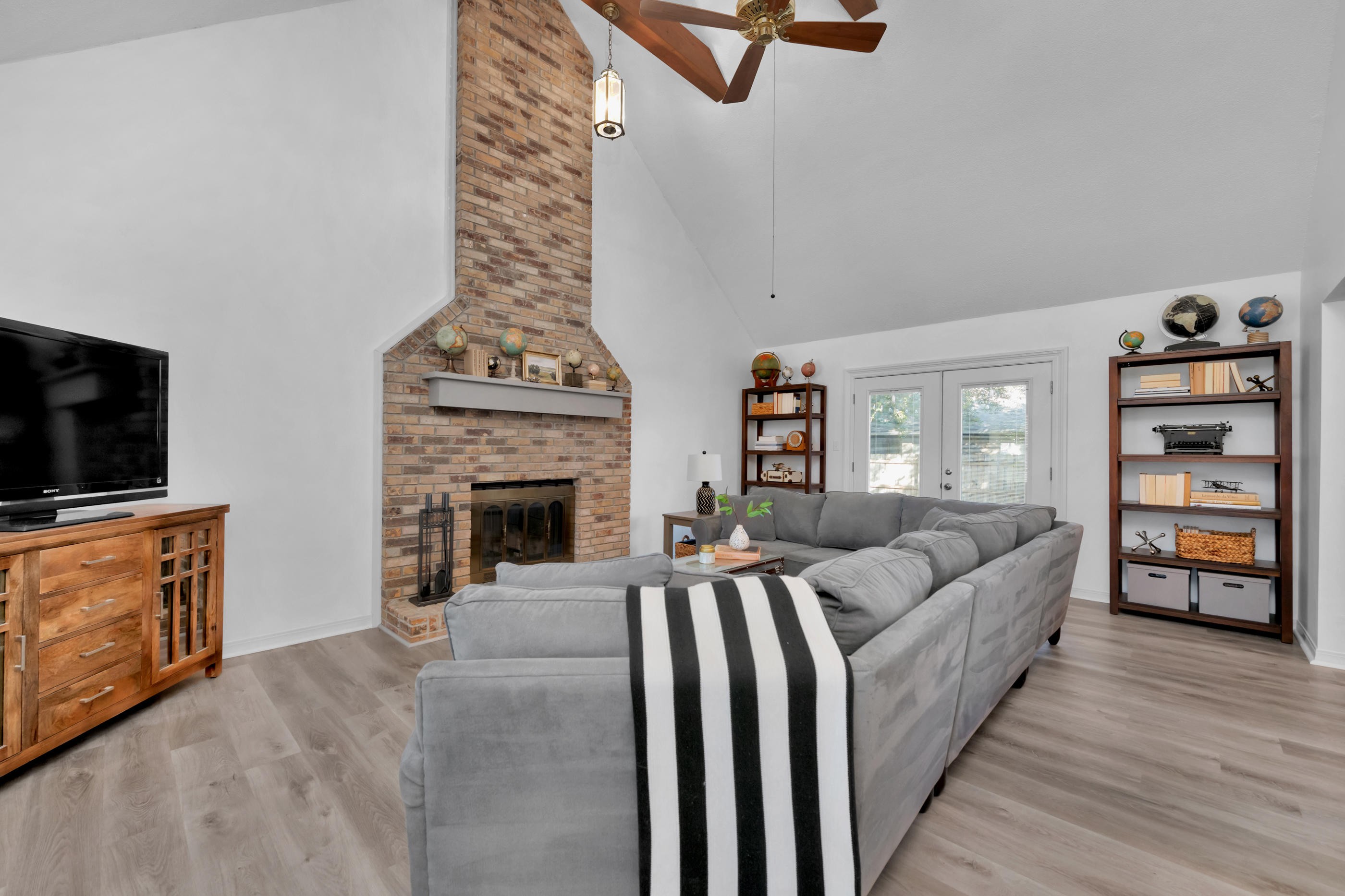 PALM CREST - Residential