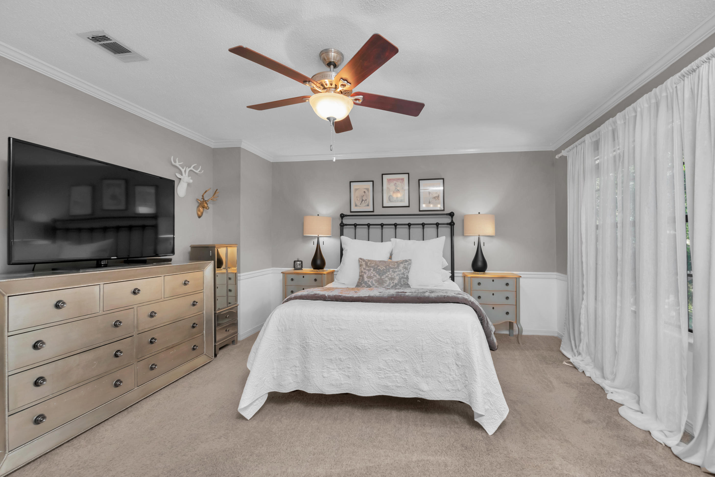 PALM CREST - Residential