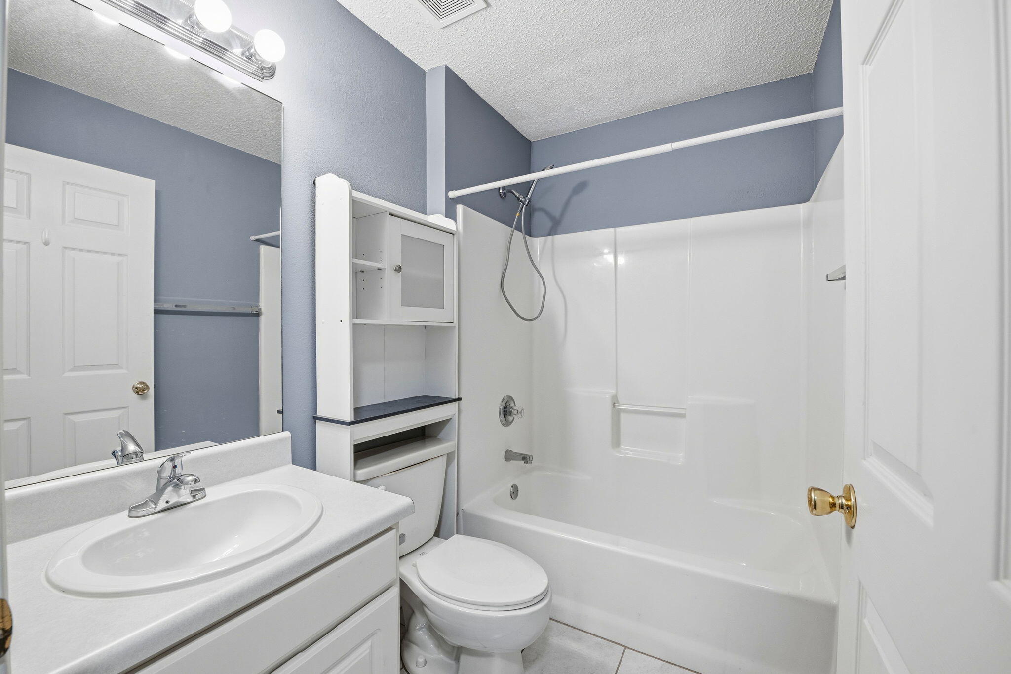 HIDDEN ESTATES - Residential