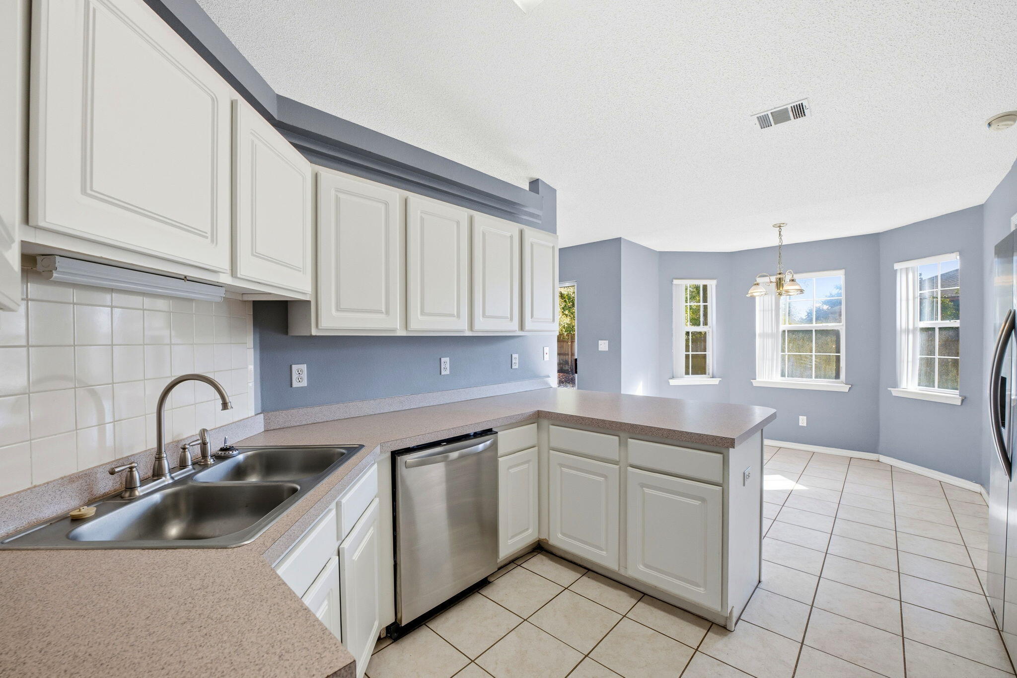 HIDDEN ESTATES - Residential