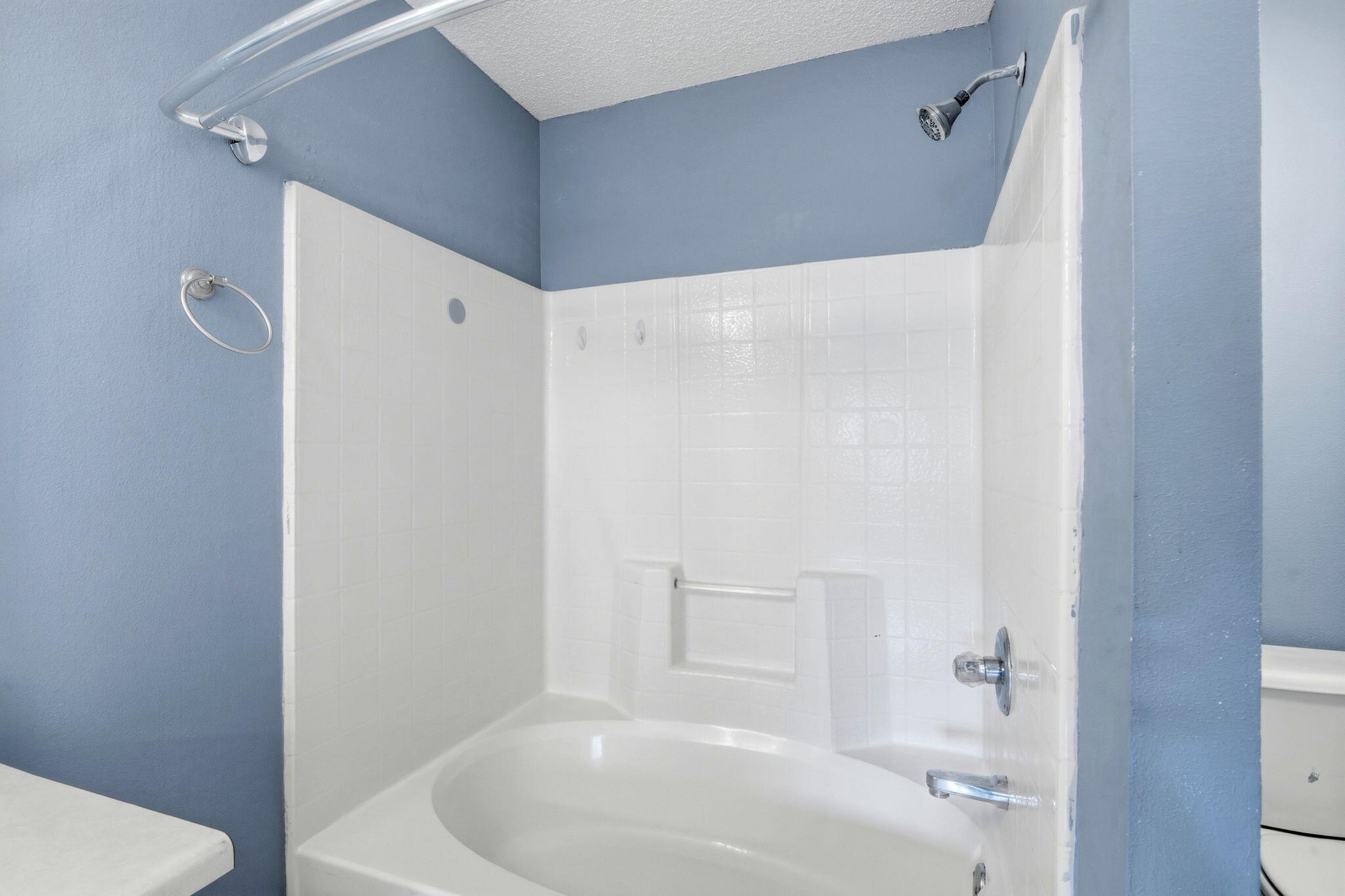 HIDDEN ESTATES - Residential