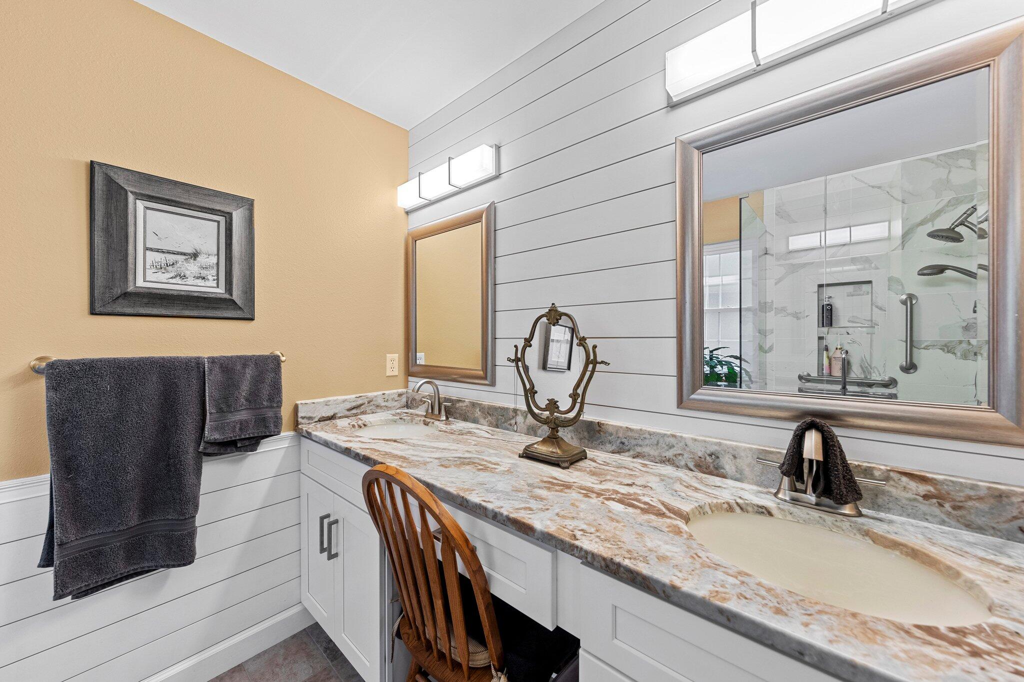 INDIAN WOODS - Residential