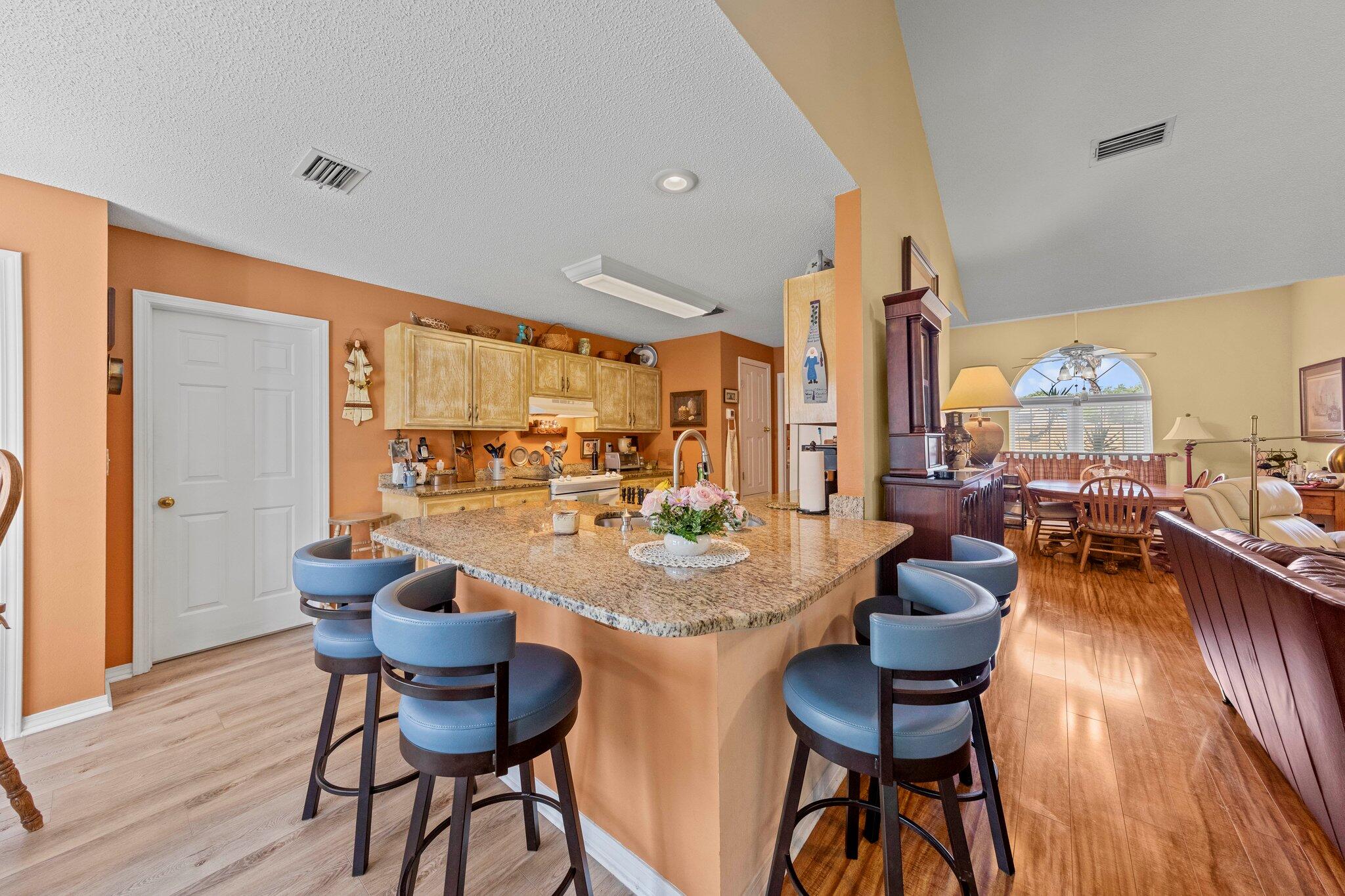 INDIAN WOODS - Residential