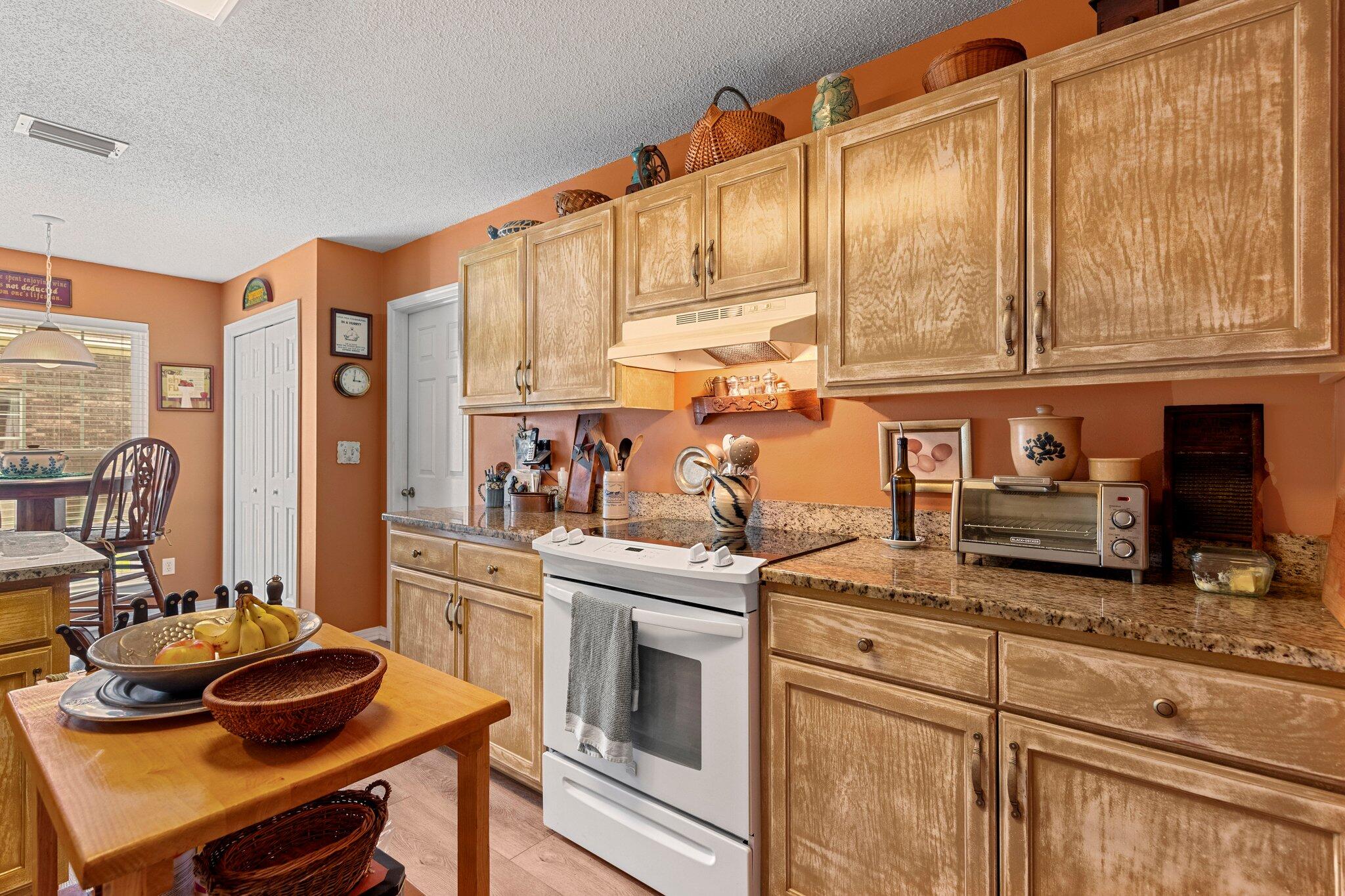 INDIAN WOODS - Residential