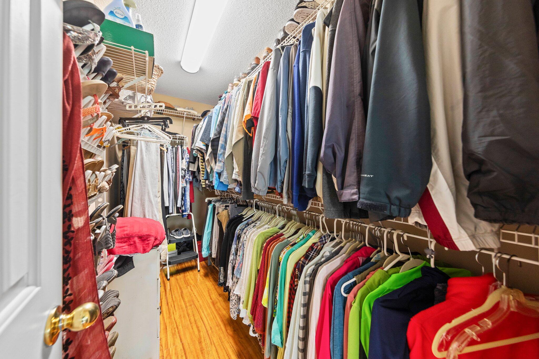 INDIAN WOODS - Residential