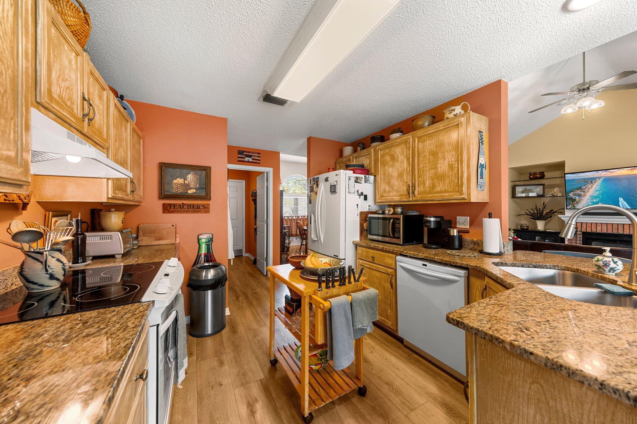 INDIAN WOODS - Residential