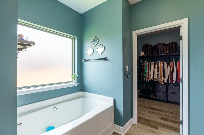 BROWNSTONE MANOR - Residential