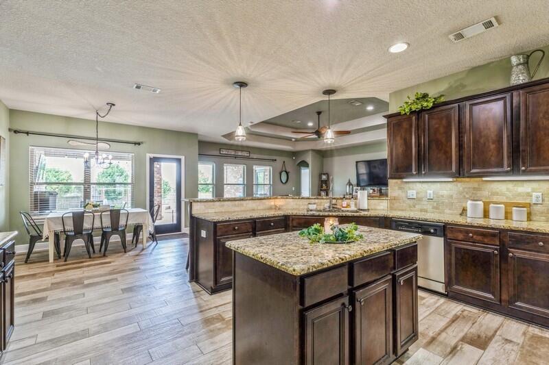 BROWNSTONE MANOR - Residential