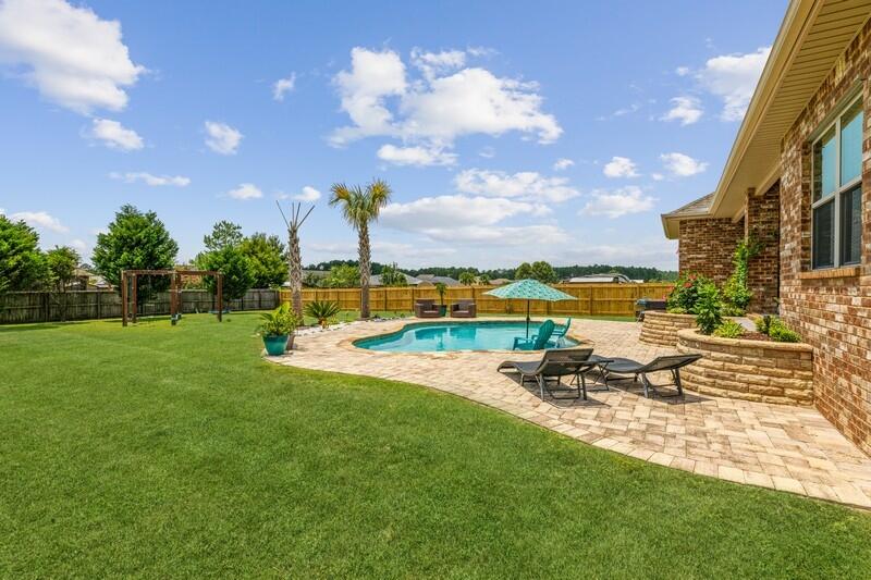 BROWNSTONE MANOR - Residential