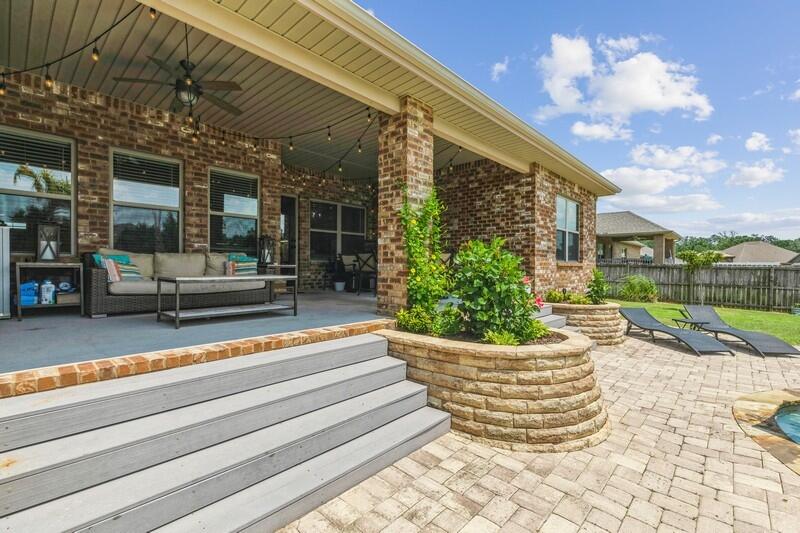 BROWNSTONE MANOR - Residential