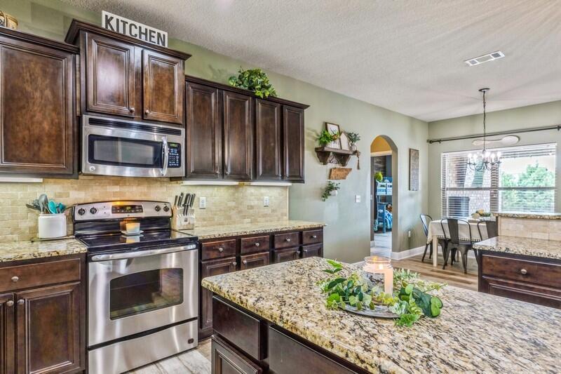 BROWNSTONE MANOR - Residential