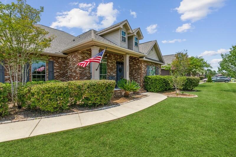 BROWNSTONE MANOR - Residential