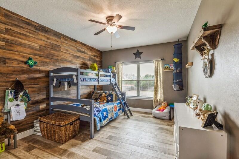 BROWNSTONE MANOR - Residential