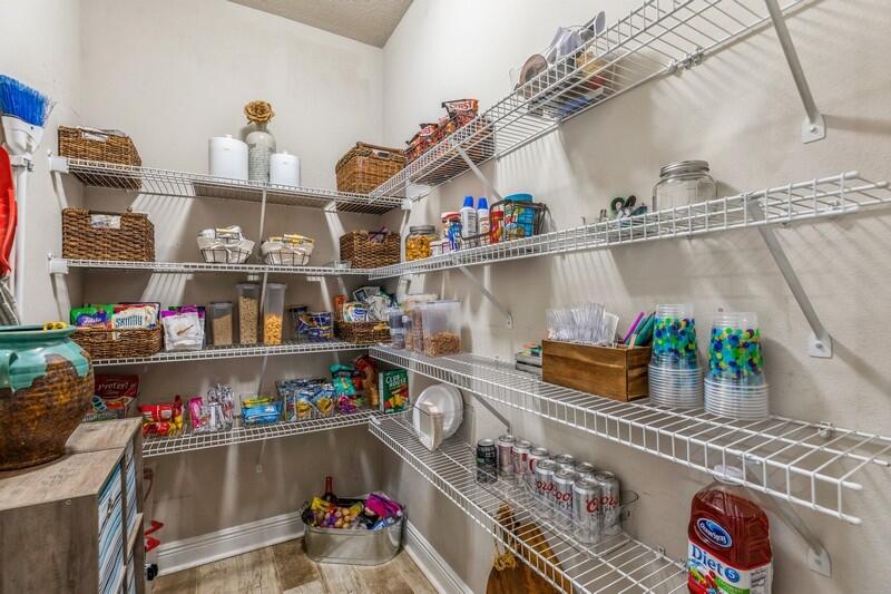 BROWNSTONE MANOR - Residential