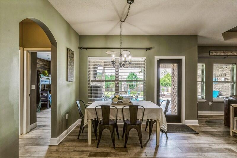 BROWNSTONE MANOR - Residential