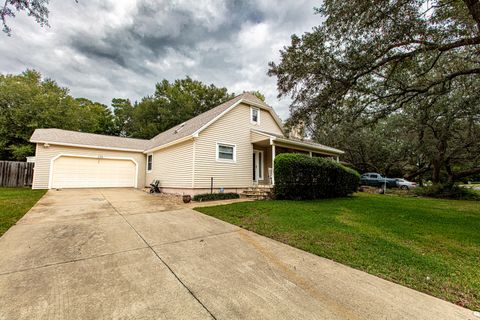 A home in Niceville