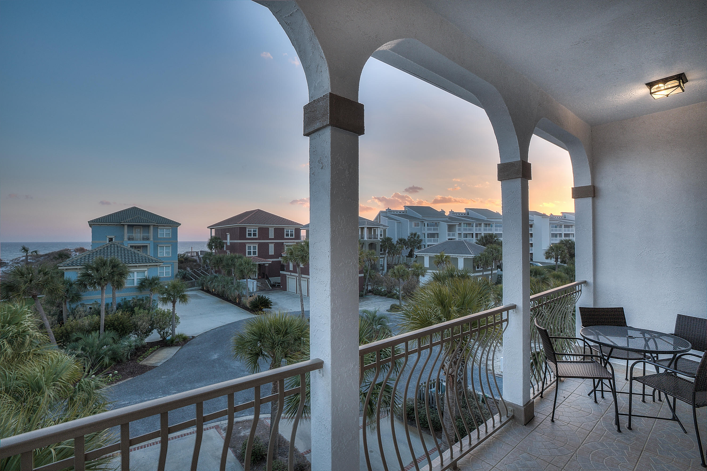 WALK OVER DUNES - Residential